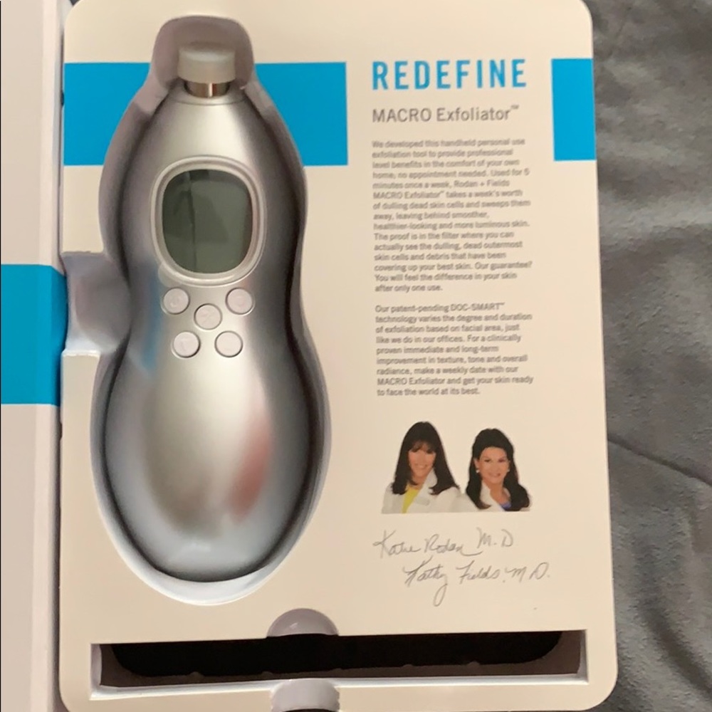 Macro Exfoliator - Picture 2 of 4